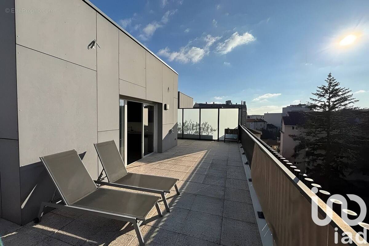 Photo 1 - Appartement à VILLEURBANNE