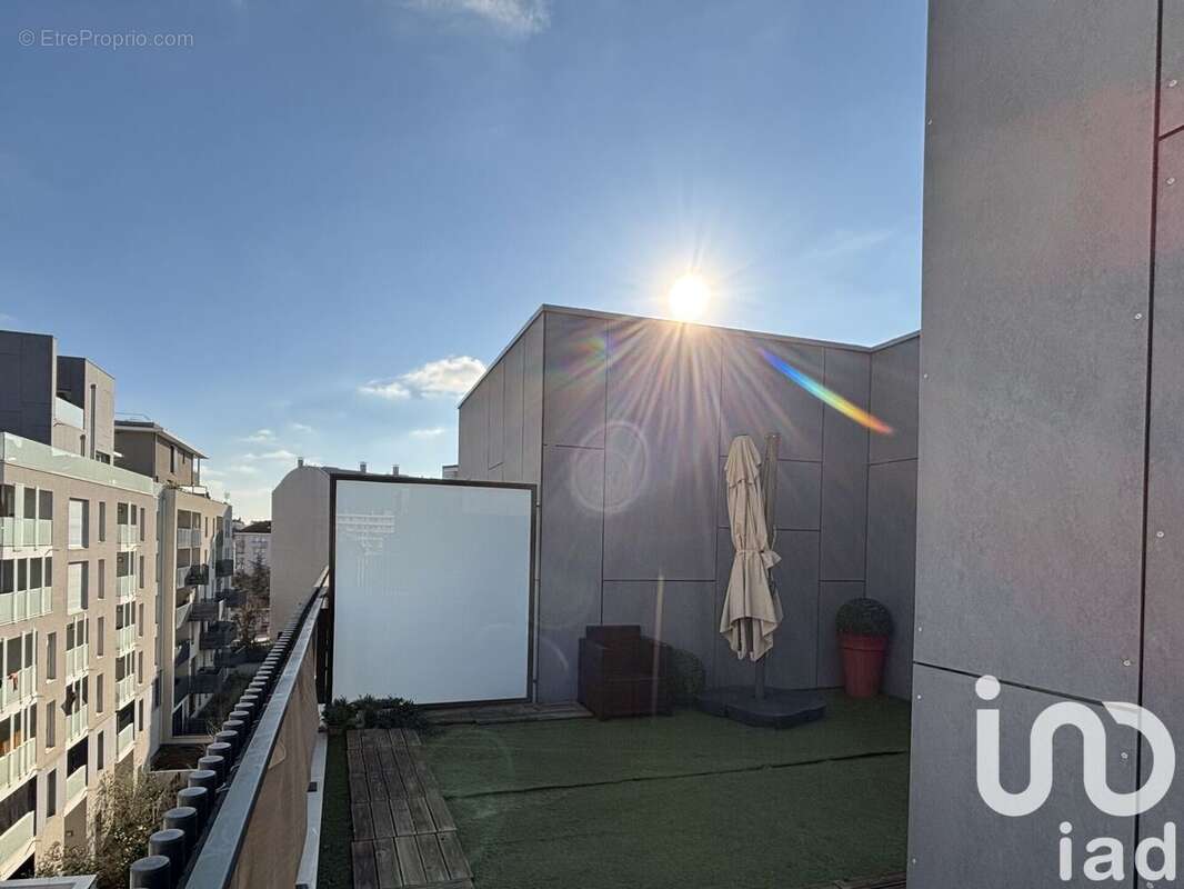 Photo 5 - Appartement à VILLEURBANNE