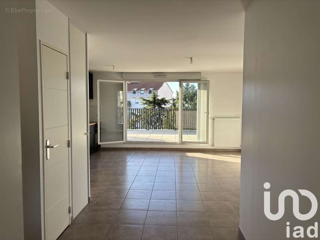 Photo 9 - Appartement à VILLEURBANNE