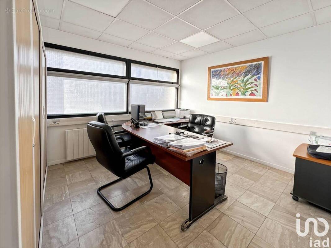 Photo 1 - Commerce à VILLENEUVE-LE-ROI