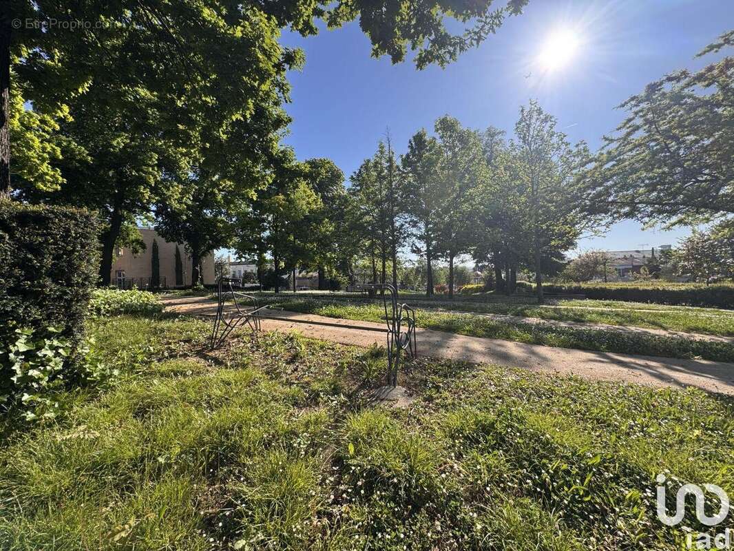 Photo 6 - Commerce à VILLENEUVE-LE-ROI