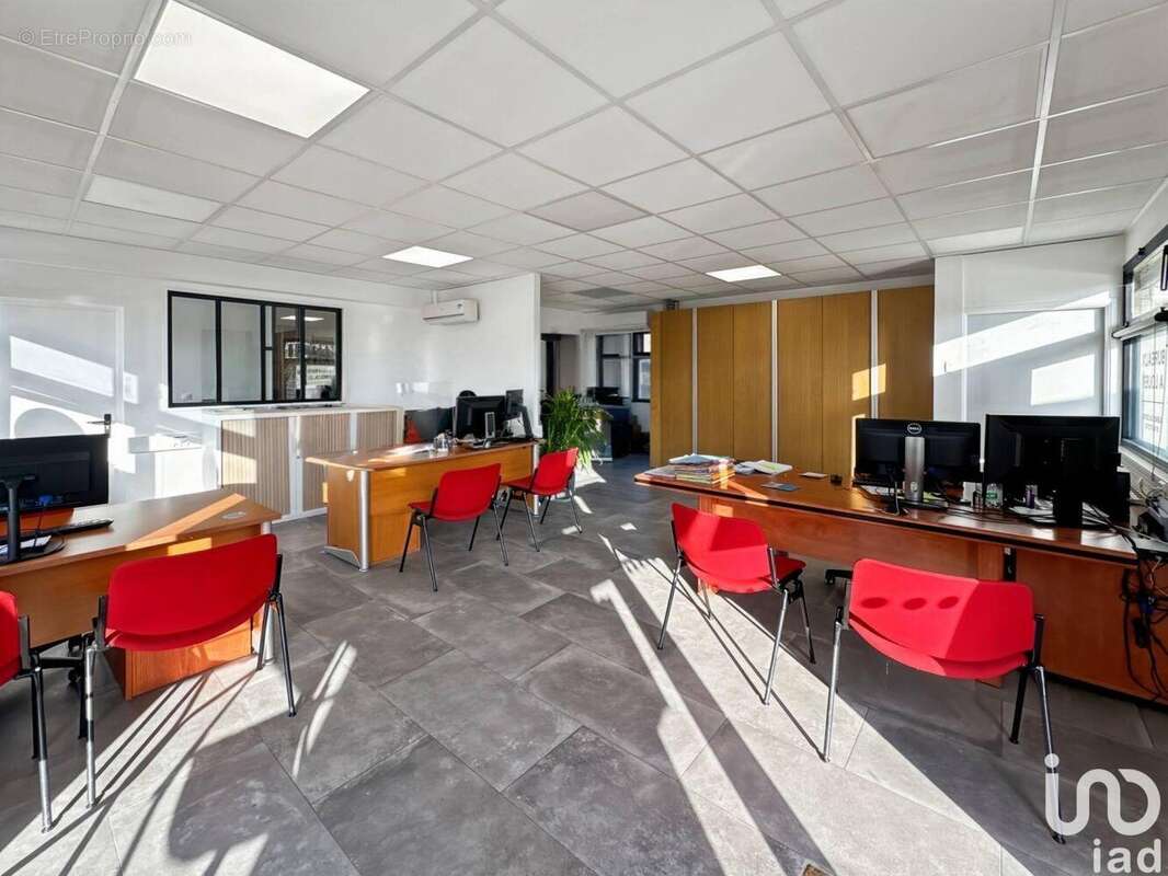 Photo 7 - Commerce à VILLENEUVE-LE-ROI