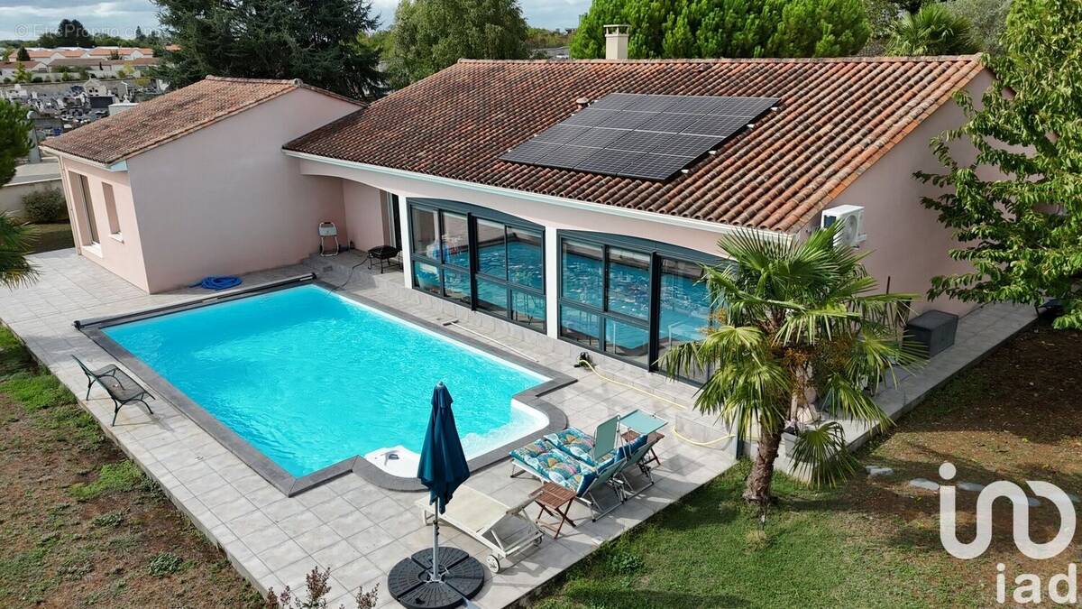 Photo 1 - Maison à GOND-PONTOUVRE