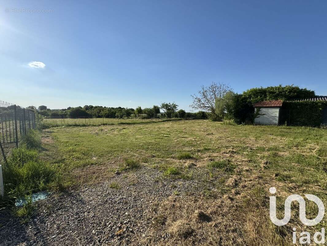 Photo 3 - Terrain à SAINT-GERMAIN-DU-PUCH