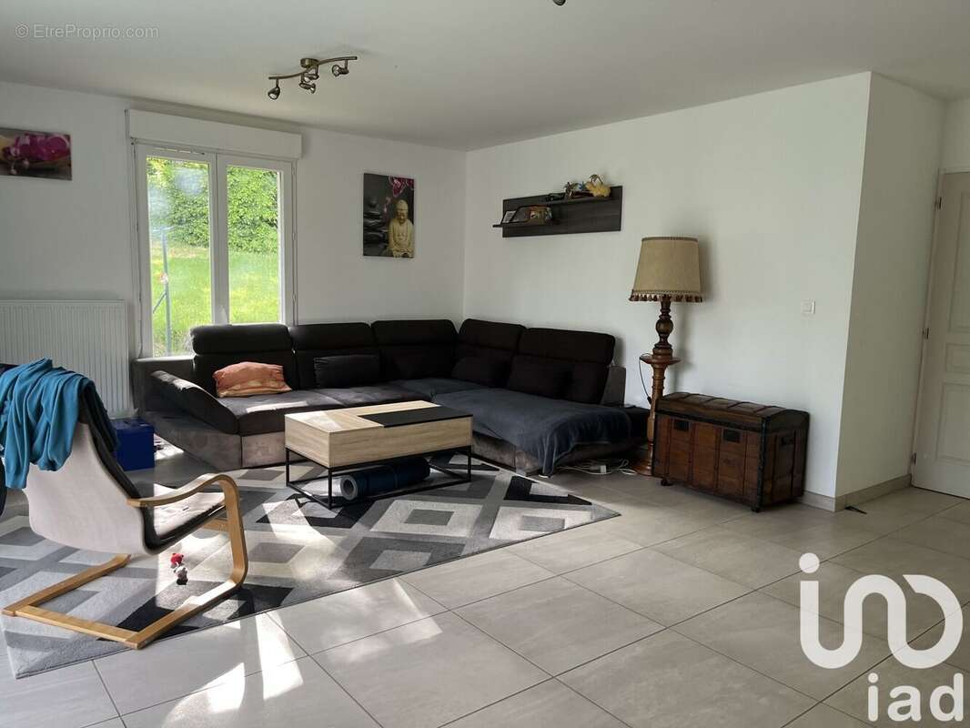 Photo 3 - Maison à CHARBONNIERES-LES-VARENNES