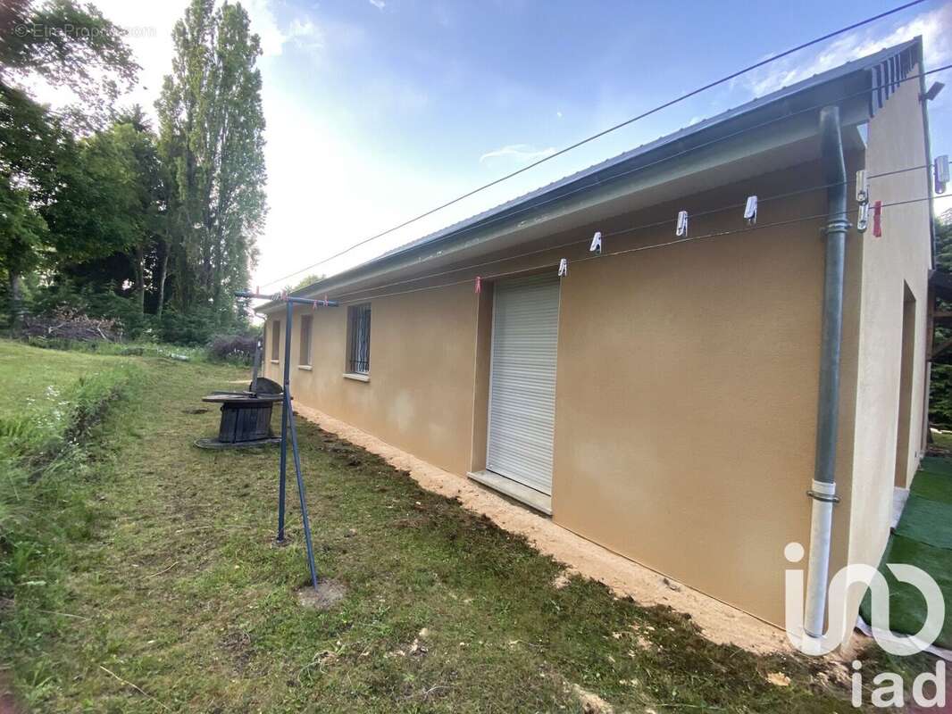 Photo 9 - Maison à CHARBONNIERES-LES-VARENNES