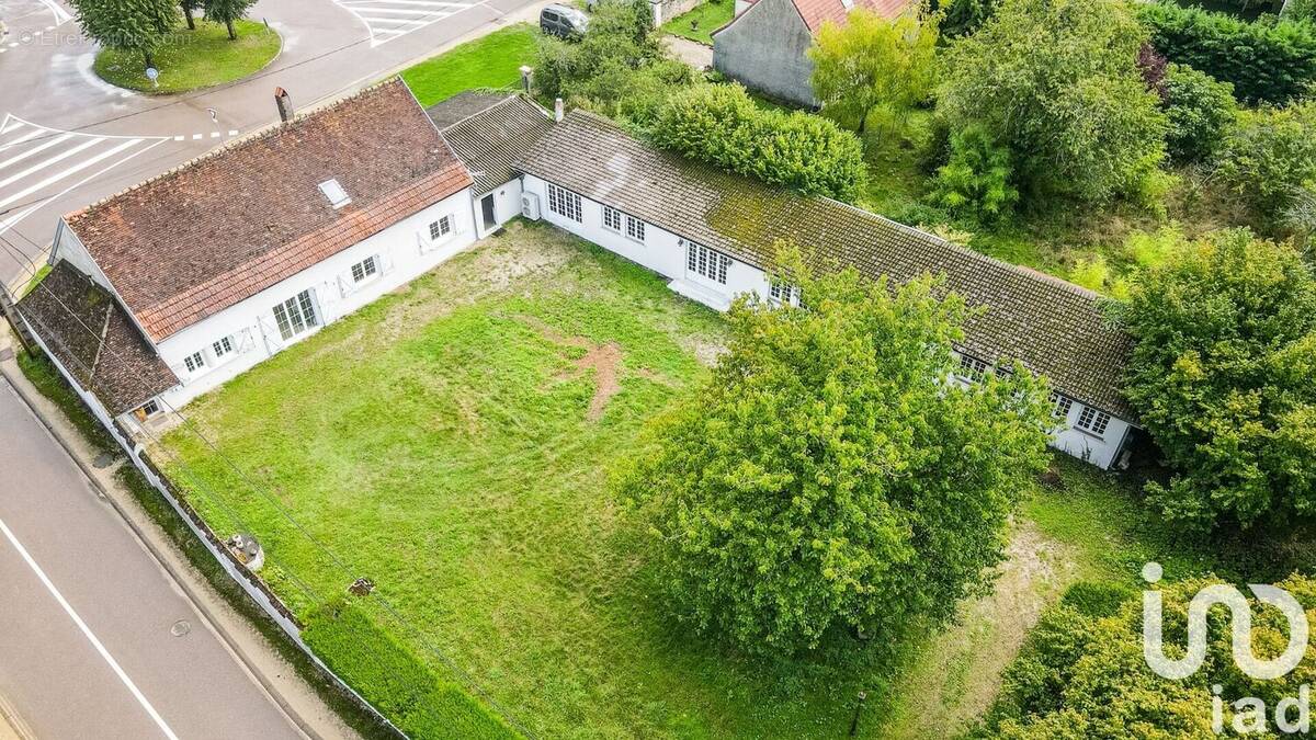 Photo 1 - Maison à ARC-SUR-TILLE