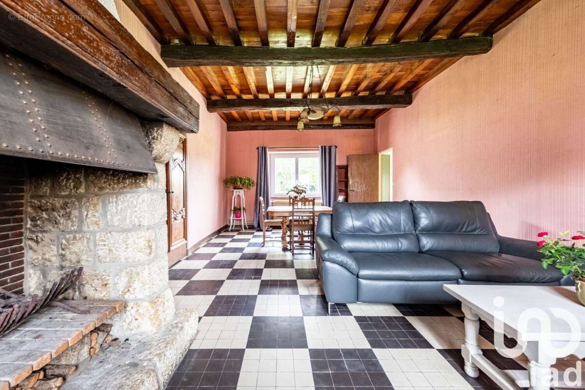 Photo 2 - Maison à ARC-SUR-TILLE