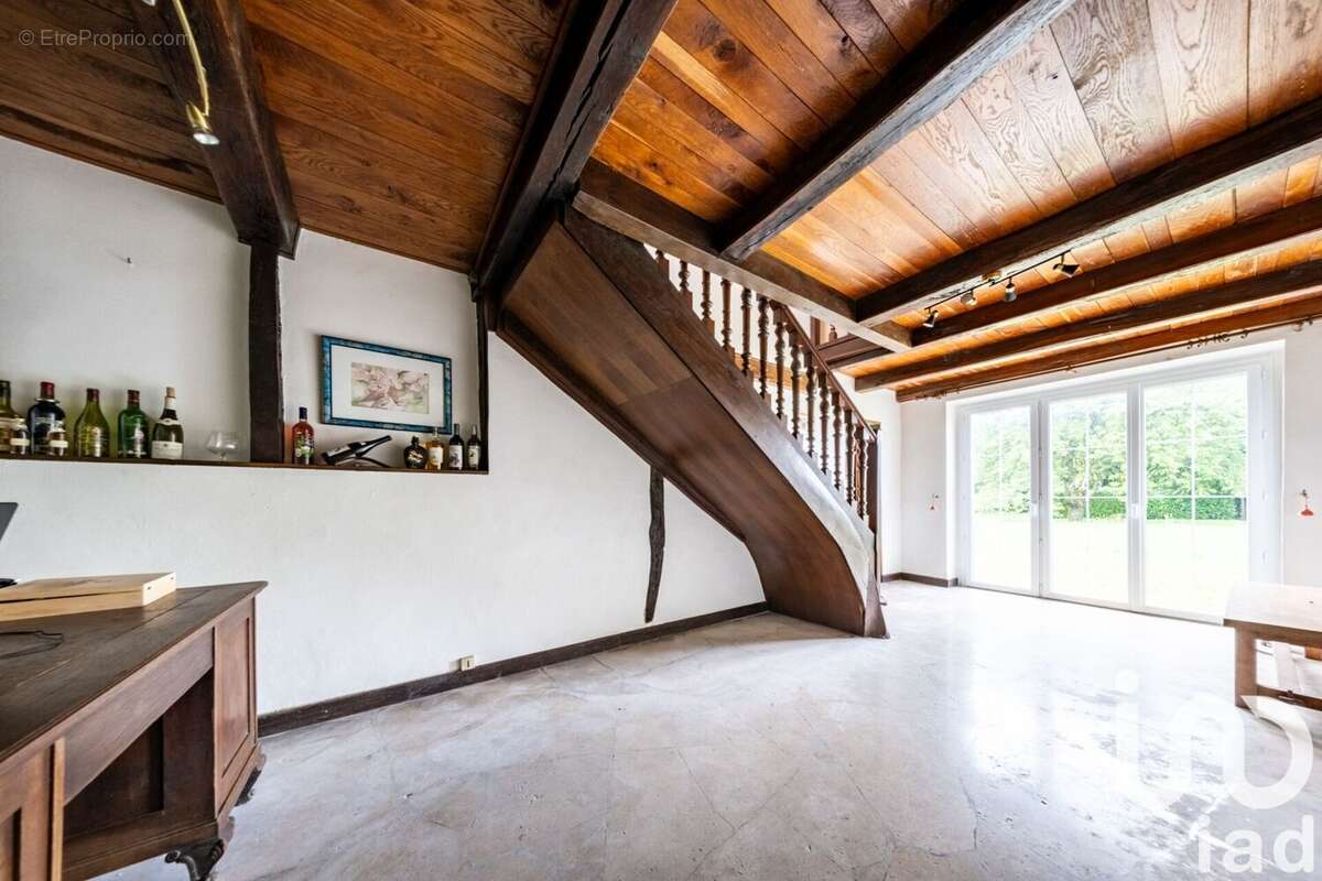 Photo 3 - Maison à ARC-SUR-TILLE