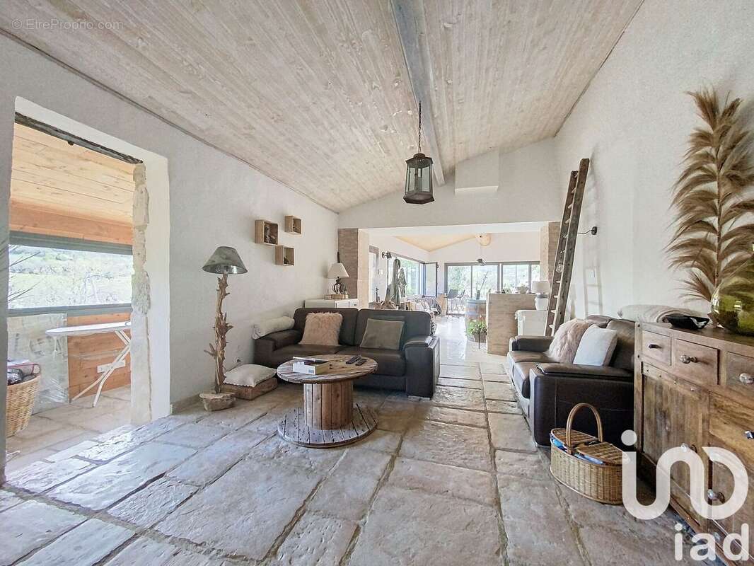 Photo 7 - Maison à LA ROCHE-SUR-GRANE