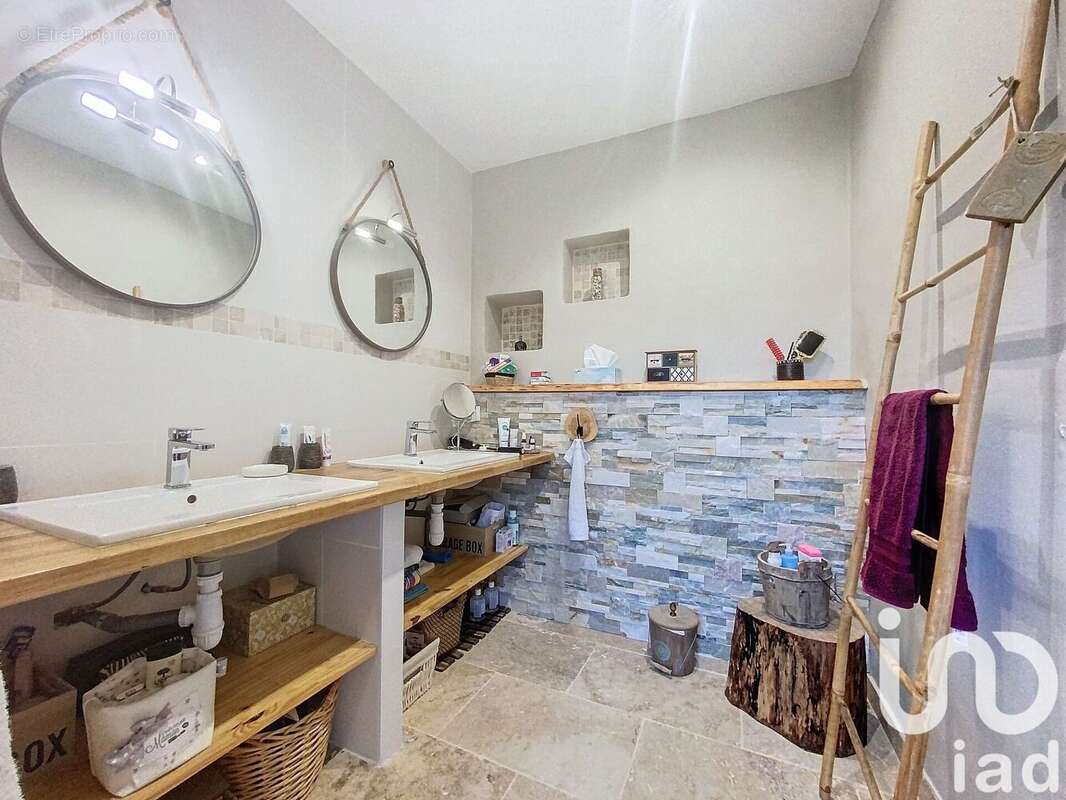 Photo 8 - Maison à LA ROCHE-SUR-GRANE