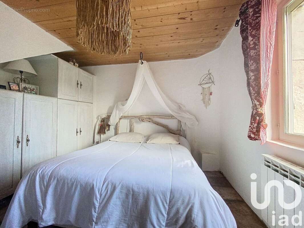 Photo 9 - Maison à LA ROCHE-SUR-GRANE