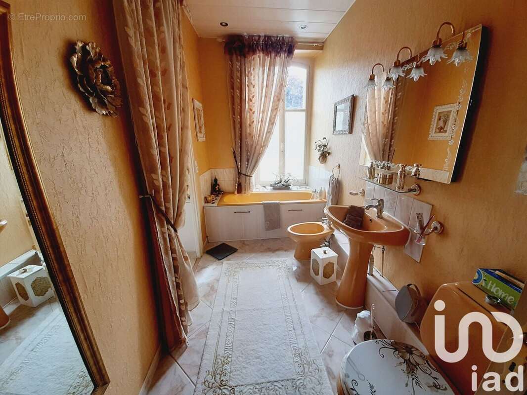 Photo 9 - Maison à ROMILLY-SUR-SEINE