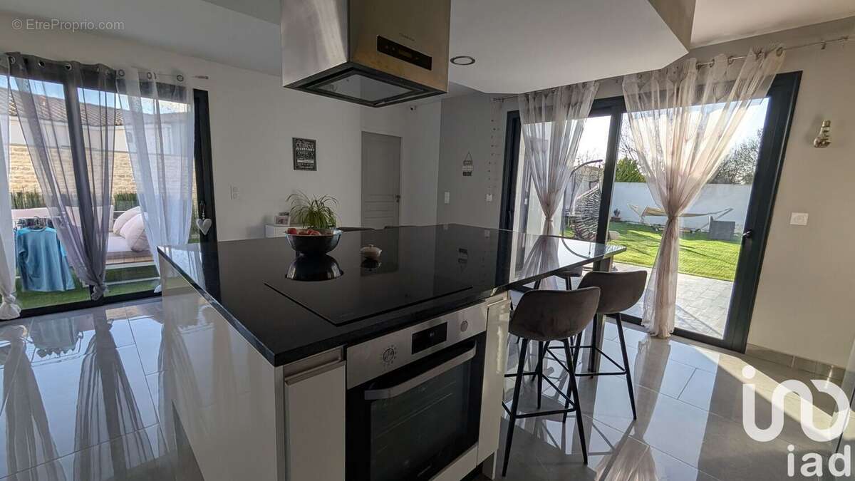 Photo 2 - Maison à SAINT-MEDARD-D&#039;AUNIS