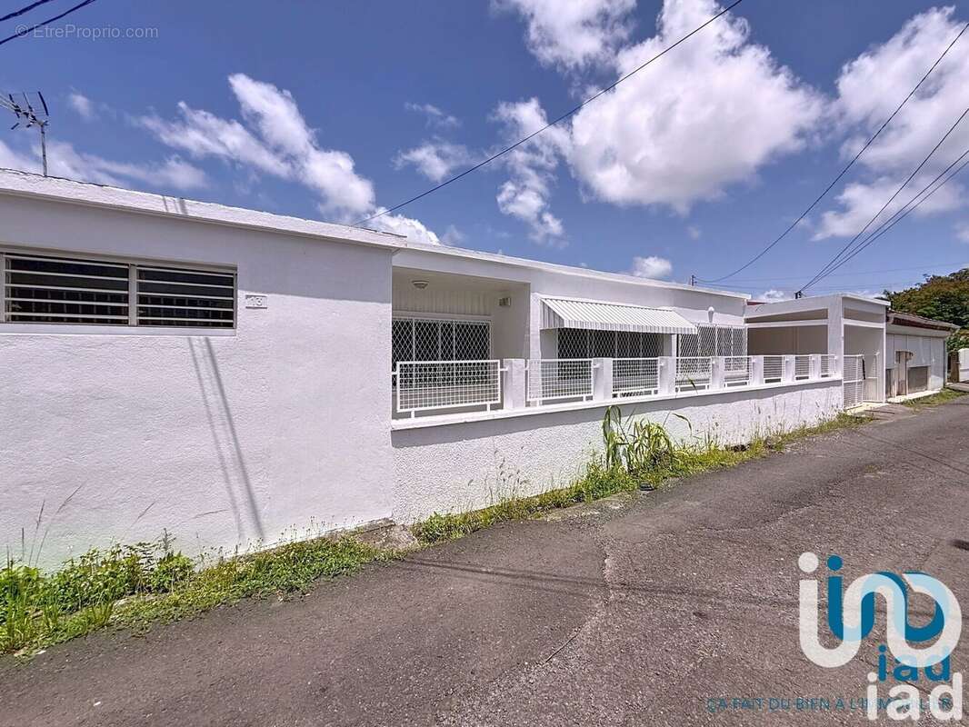 Photo 2 - Maison à LES ABYMES