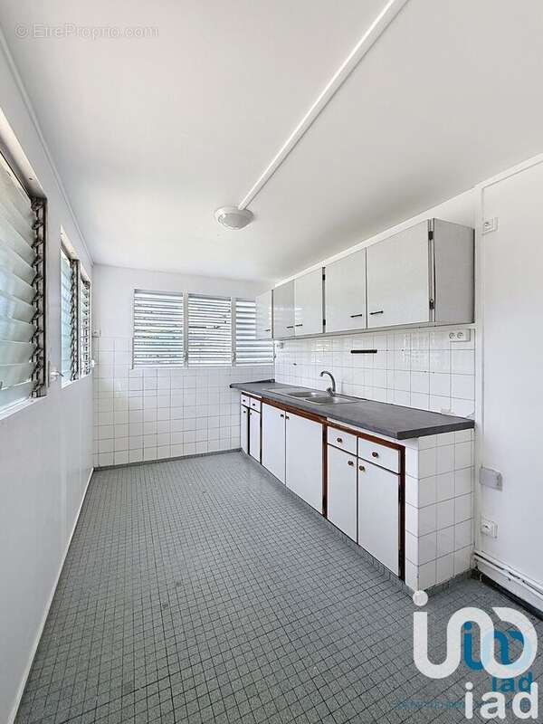 Photo 5 - Maison à LES ABYMES