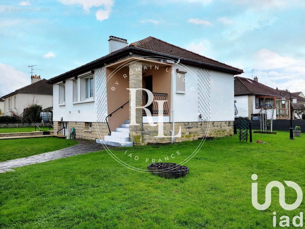 Photo 1 - Maison à HEROUVILLETTE