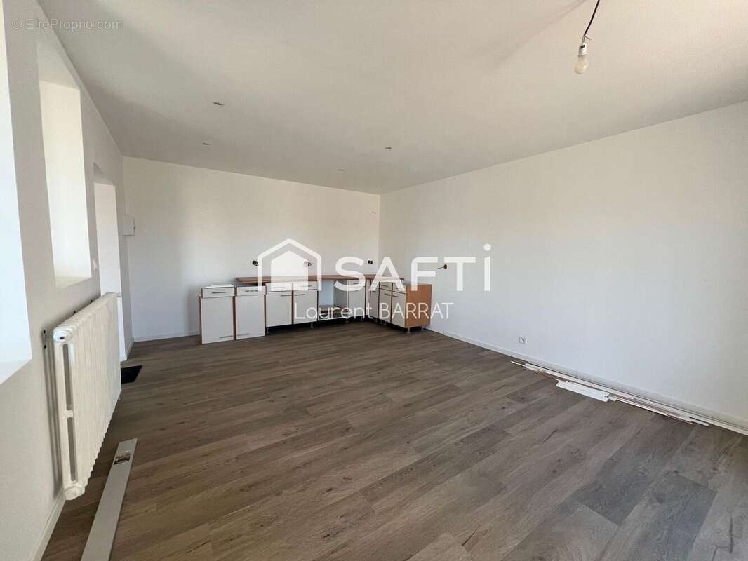 Photo 4 - Maison à AUZAT-LA-COMBELLE