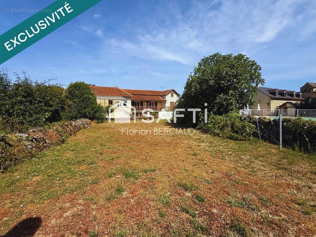 Photo 1 - Maison à CASTANET