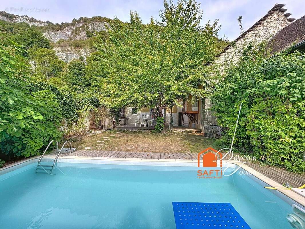 Photo 2 - Maison à SAINT-BENOIT