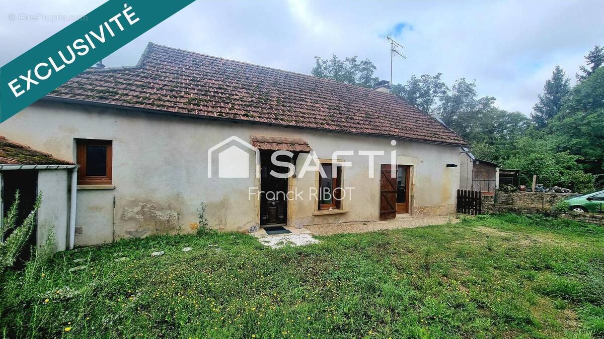 Photo 1 - Maison à SAVIGNY-EN-TERRE-PLAINE