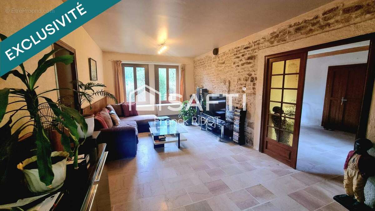 Photo 4 - Maison à SAVIGNY-EN-TERRE-PLAINE