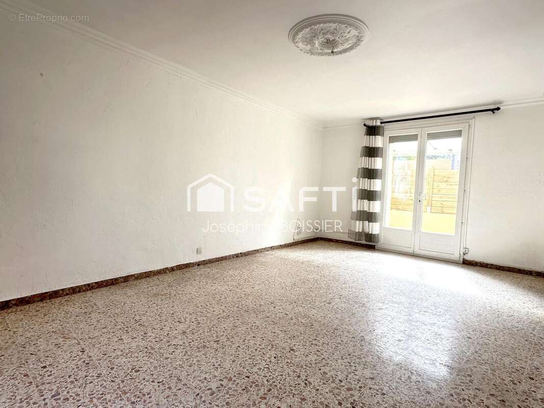 Photo 5 - Maison à SORGUES