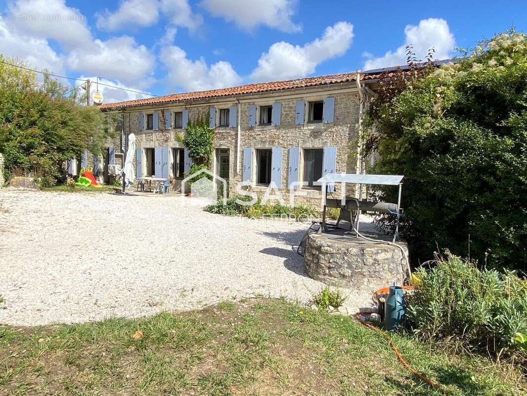 Photo 2 - Maison à COURANT