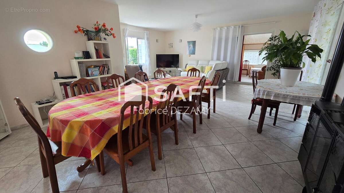 Photo 3 - Maison à CHATEAU-GUIBERT