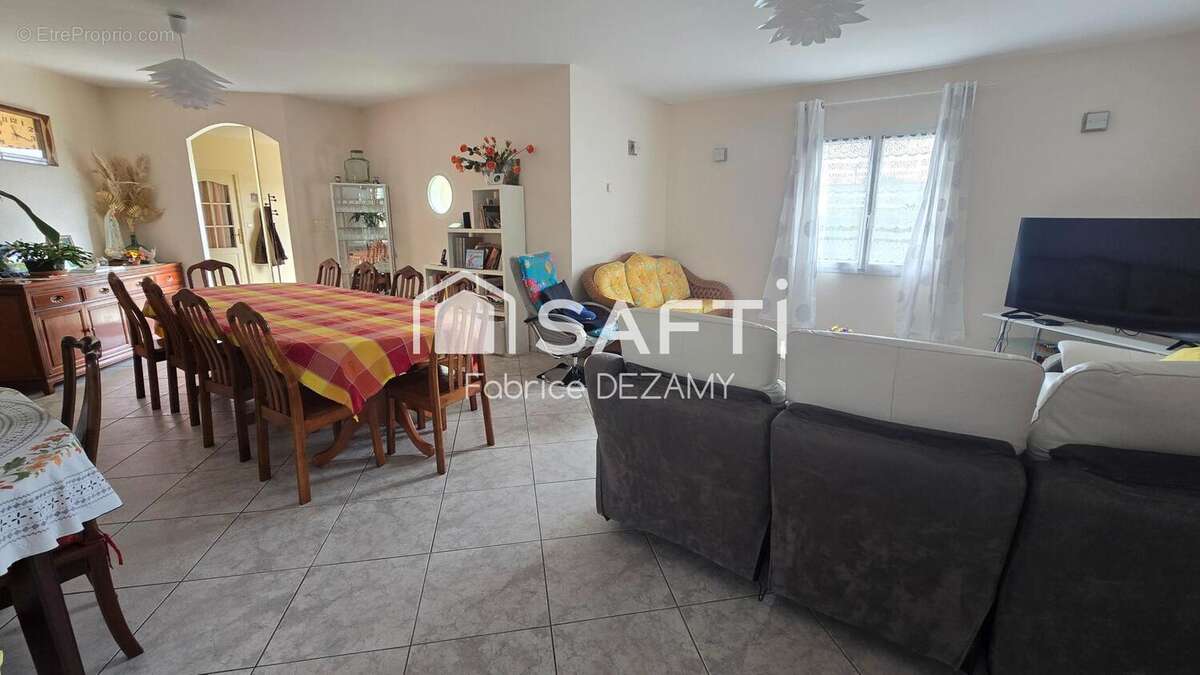 Photo 4 - Maison à CHATEAU-GUIBERT