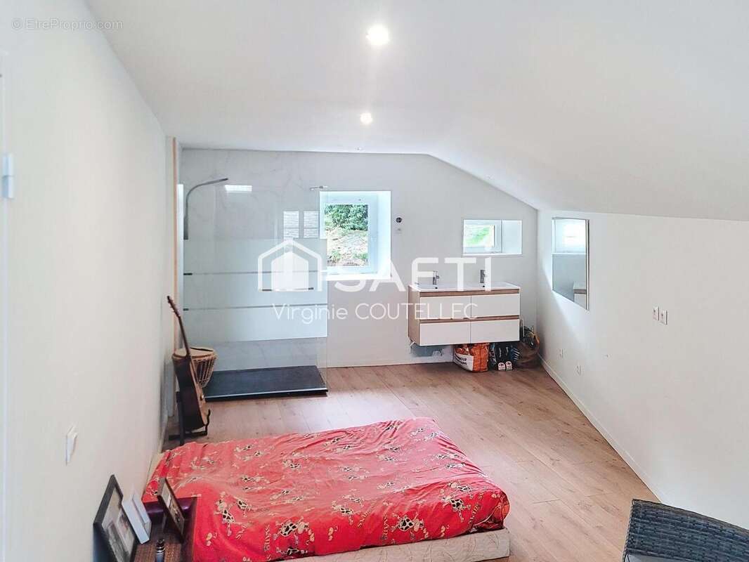 Photo 3 - Maison à CRUGUEL