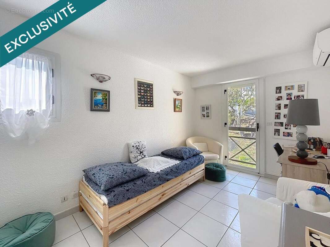 Photo 8 - Appartement à SAINT-RAPHAEL