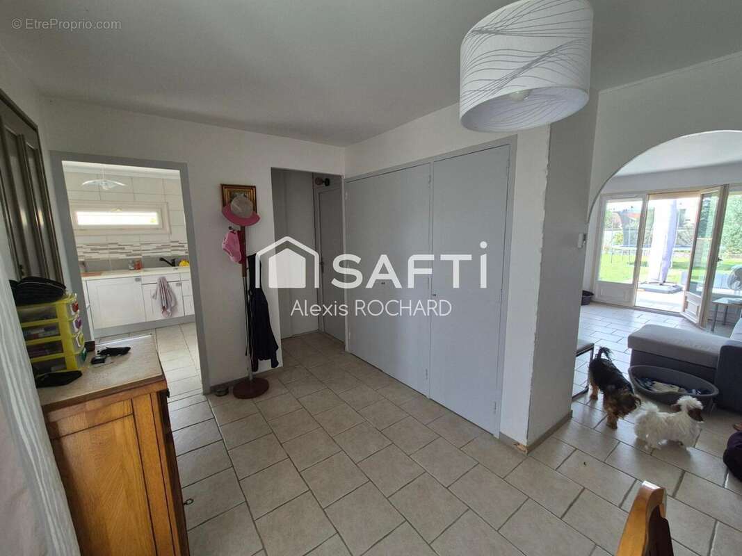 Photo 2 - Maison à POITIERS