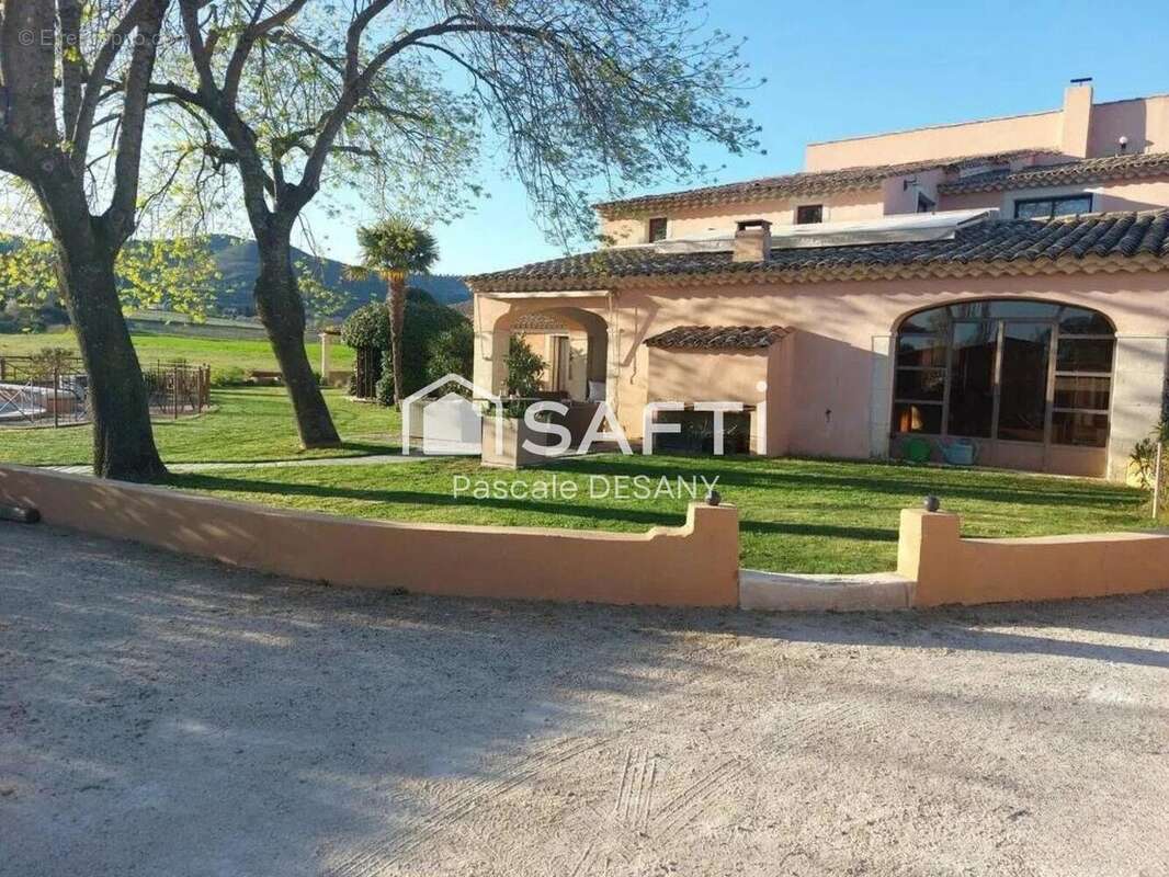 Photo 2 - Maison à ALBA-LA-ROMAINE