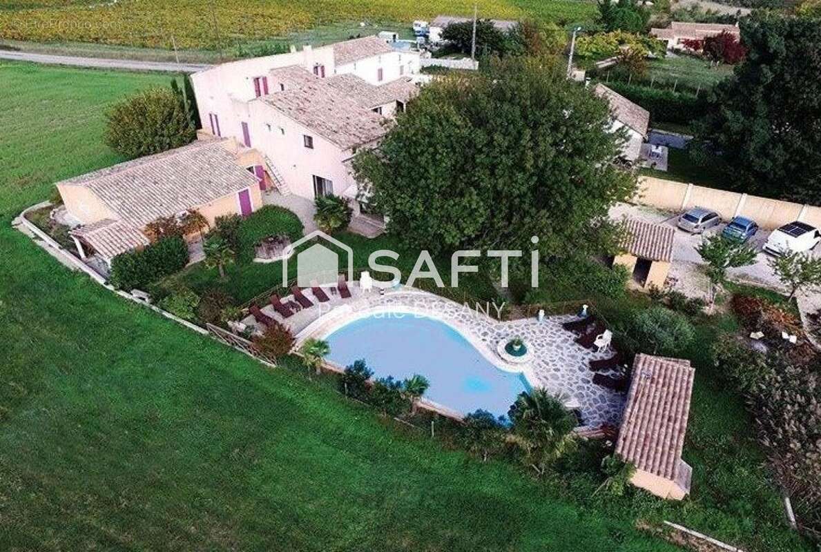 Photo 3 - Maison à ALBA-LA-ROMAINE