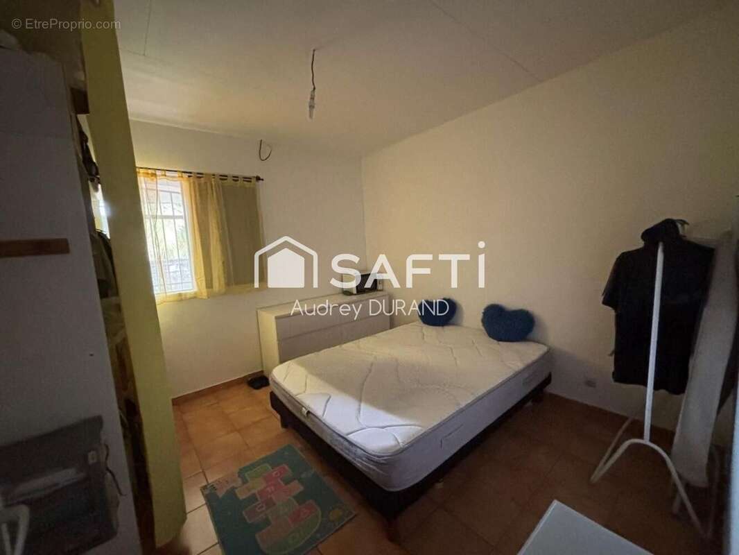 Photo 3 - Maison à REMIRE-MONTJOLY