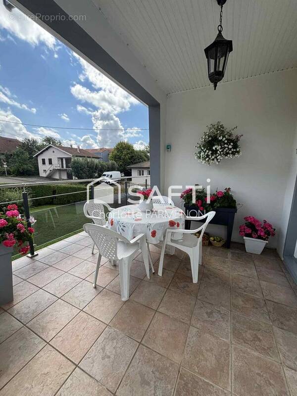 Photo 1 - Maison à VALDAHON