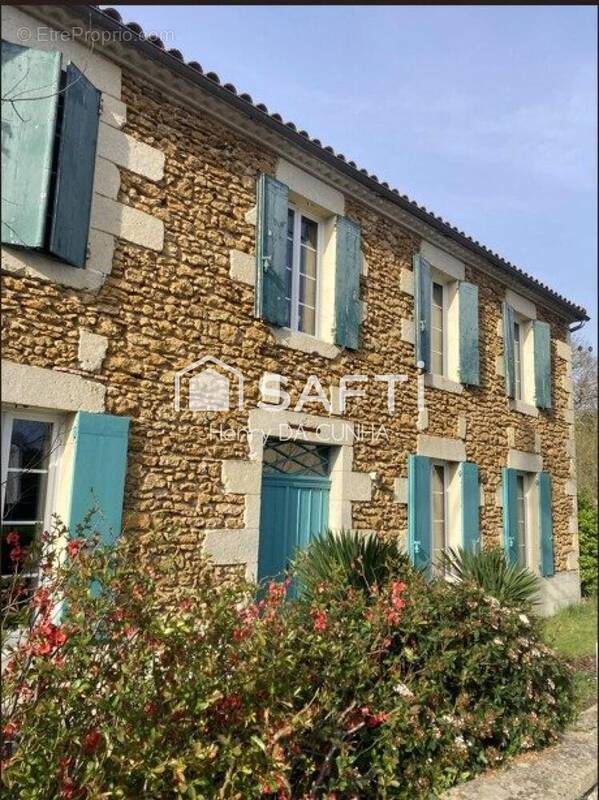 Photo 1 - Maison à SAINT-SYMPHORIEN