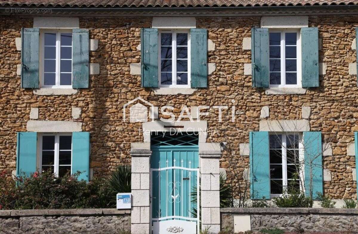 Photo 2 - Maison à SAINT-SYMPHORIEN