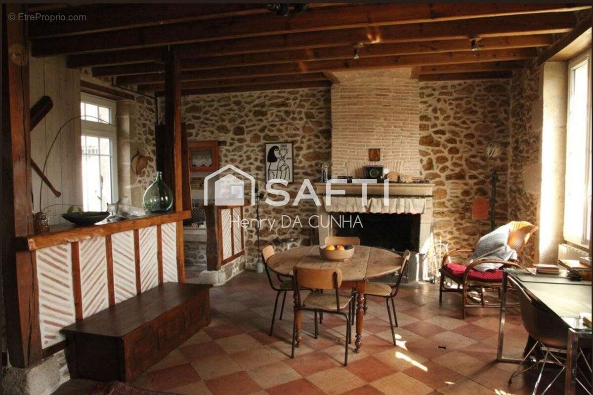 Photo 4 - Maison à SAINT-SYMPHORIEN