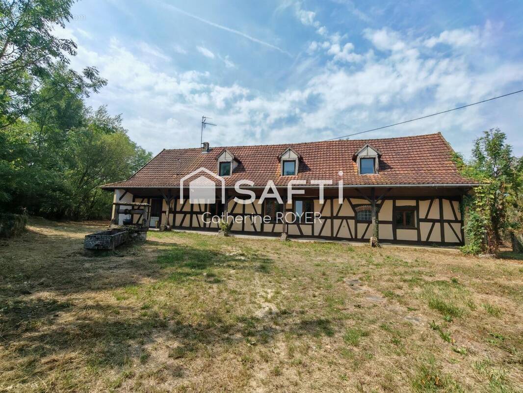 Photo 1 - Maison à LA CHAPELLE-SAINT-SAUVEUR