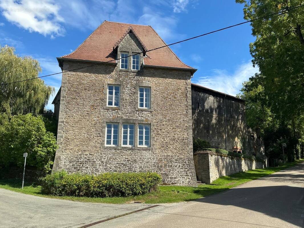 Photo 1 - Maison à CUBRY