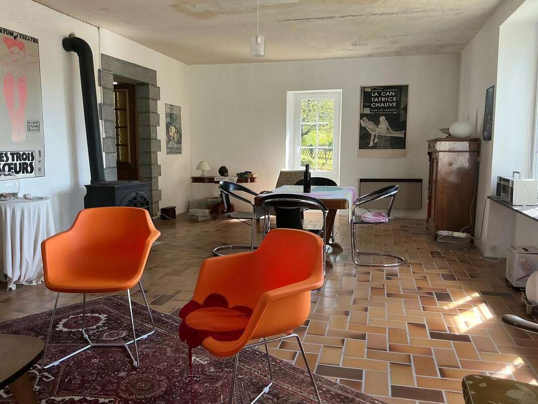 Photo 2 - Maison à CUBRY