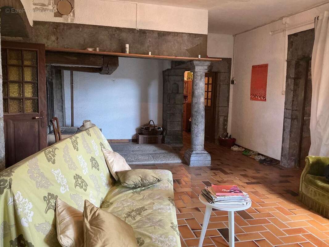 Photo 3 - Maison à CUBRY