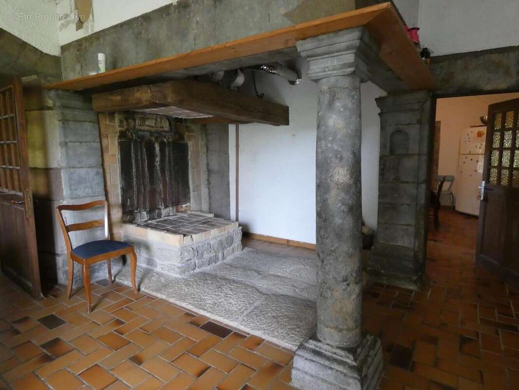 Photo 4 - Maison à CUBRY