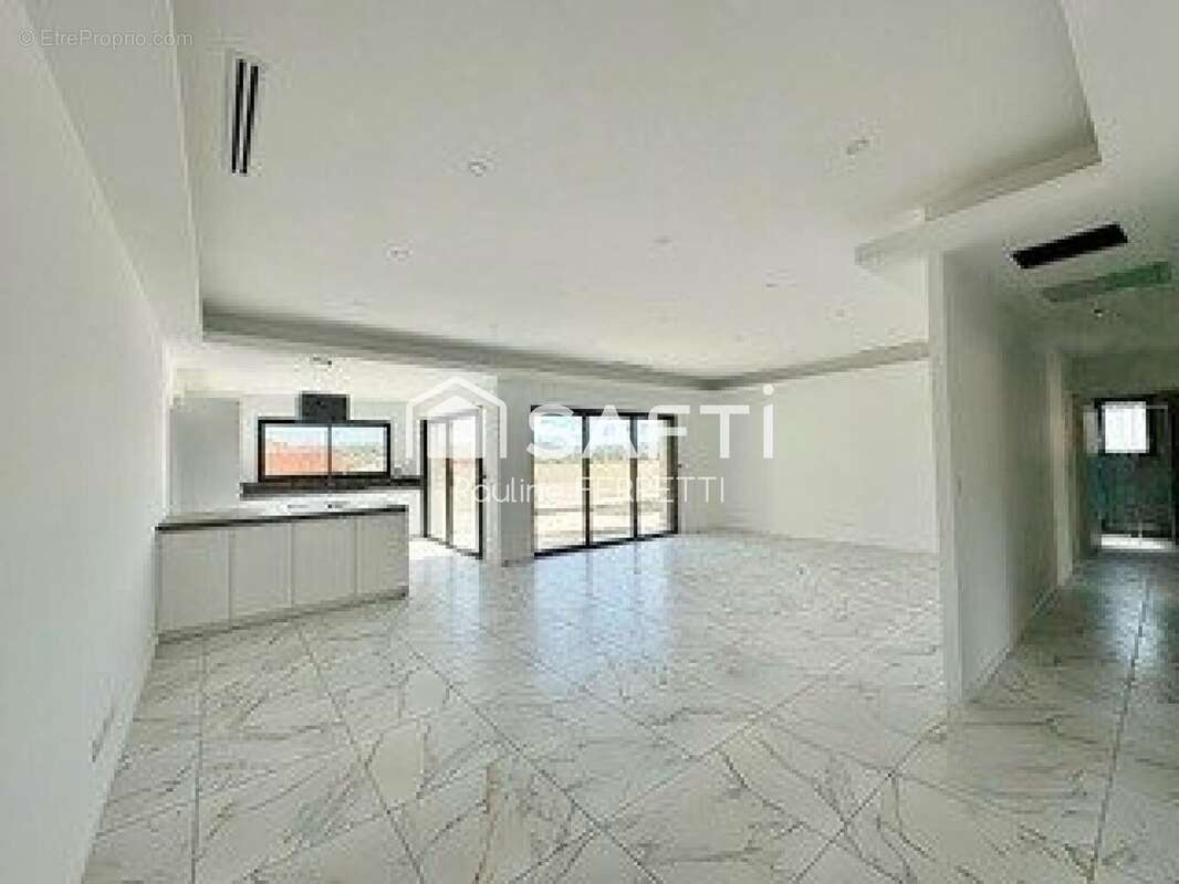 Photo 3 - Maison à FERRALS-LES-CORBIERES