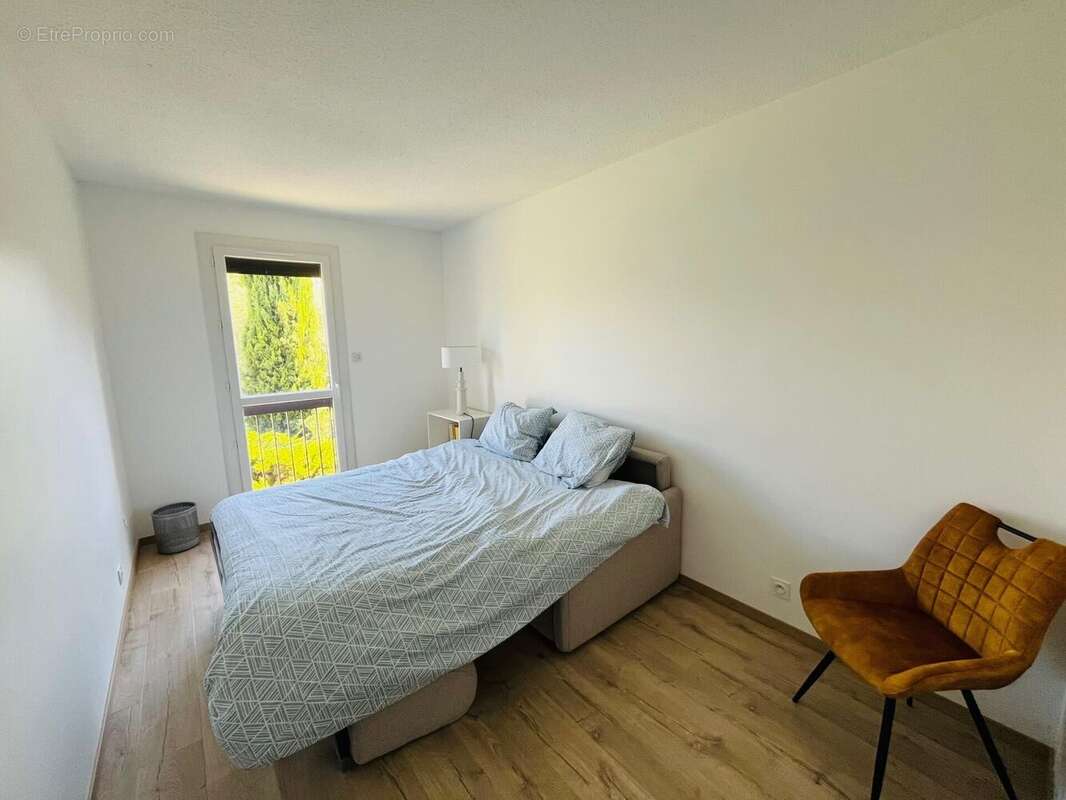 Photo 6 - Appartement à VILLENEUVE-LES-AVIGNON