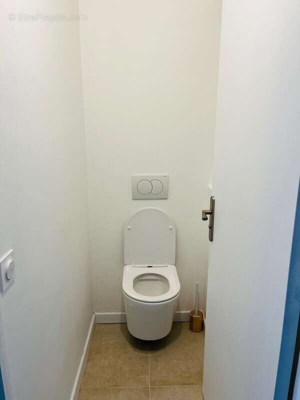 Photo 8 - Appartement à VILLENEUVE-LES-AVIGNON