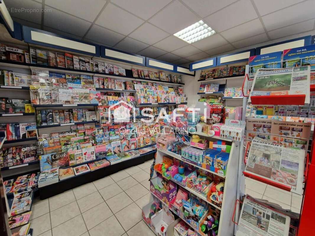 Photo 2 - Commerce à SAINT-CHRISTOLY-DE-BLAYE