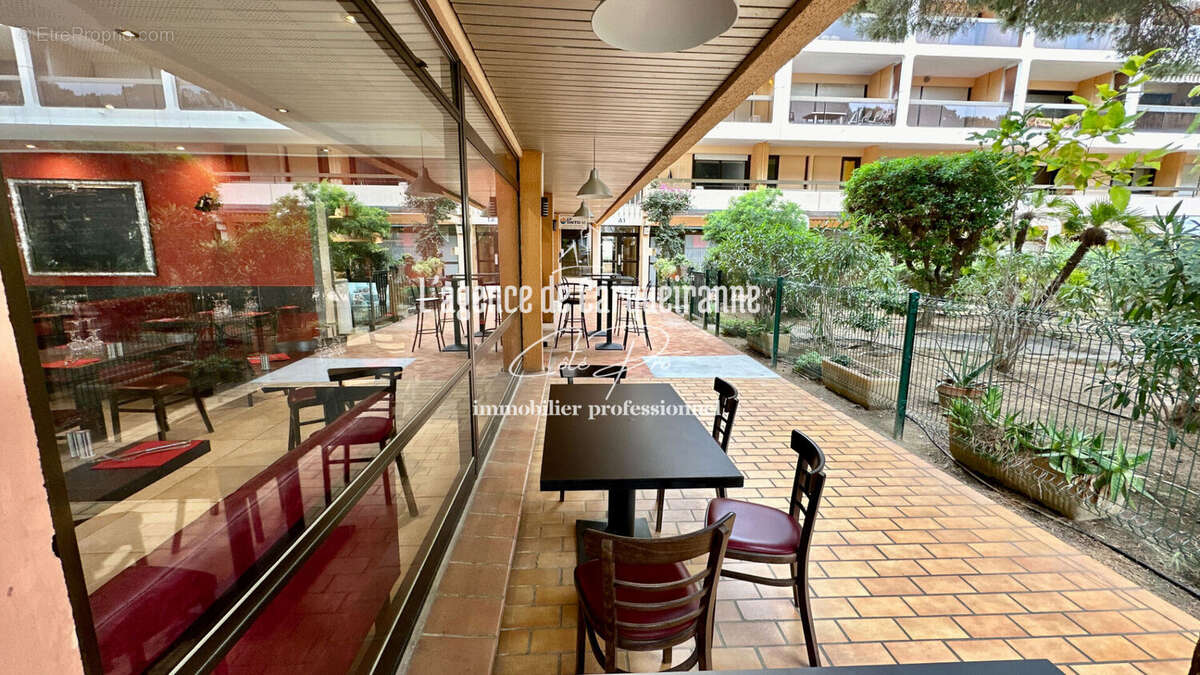 Commerce à BORMES-LES-MIMOSAS